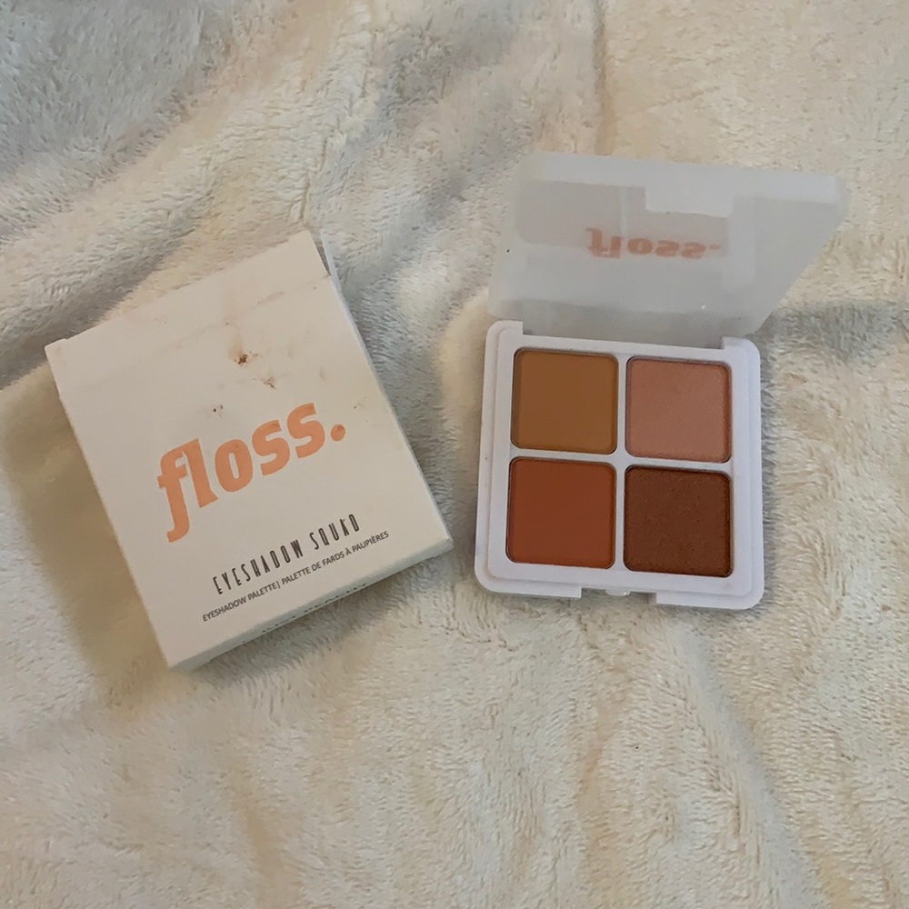 Floss Eyeshadow Palette